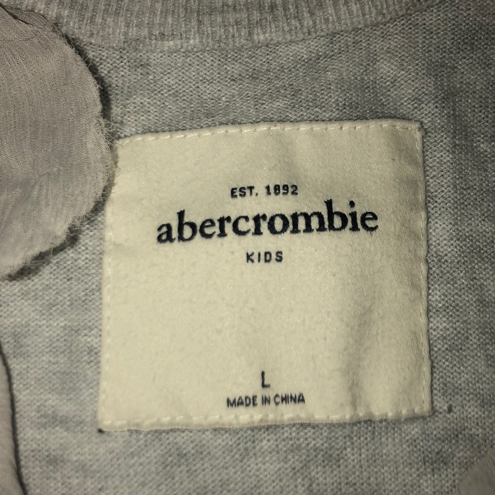 Sweater - Picture 3 of 4